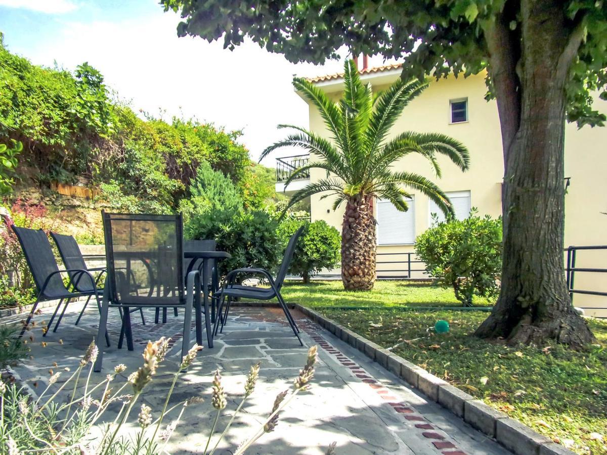 HELIANTHOS VILLA - APARTMENT No4 Palaiontsiflikion Exterior foto